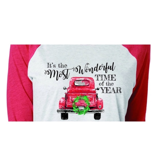 🆕🎄👚AUCTION PRICE👩🏻‍⚖️ It’s the most wonderful time of the year T-Shirt - Picture 3 of 3